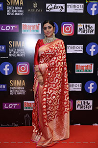 Poorna at SIIMA Awards 2021 Day 2