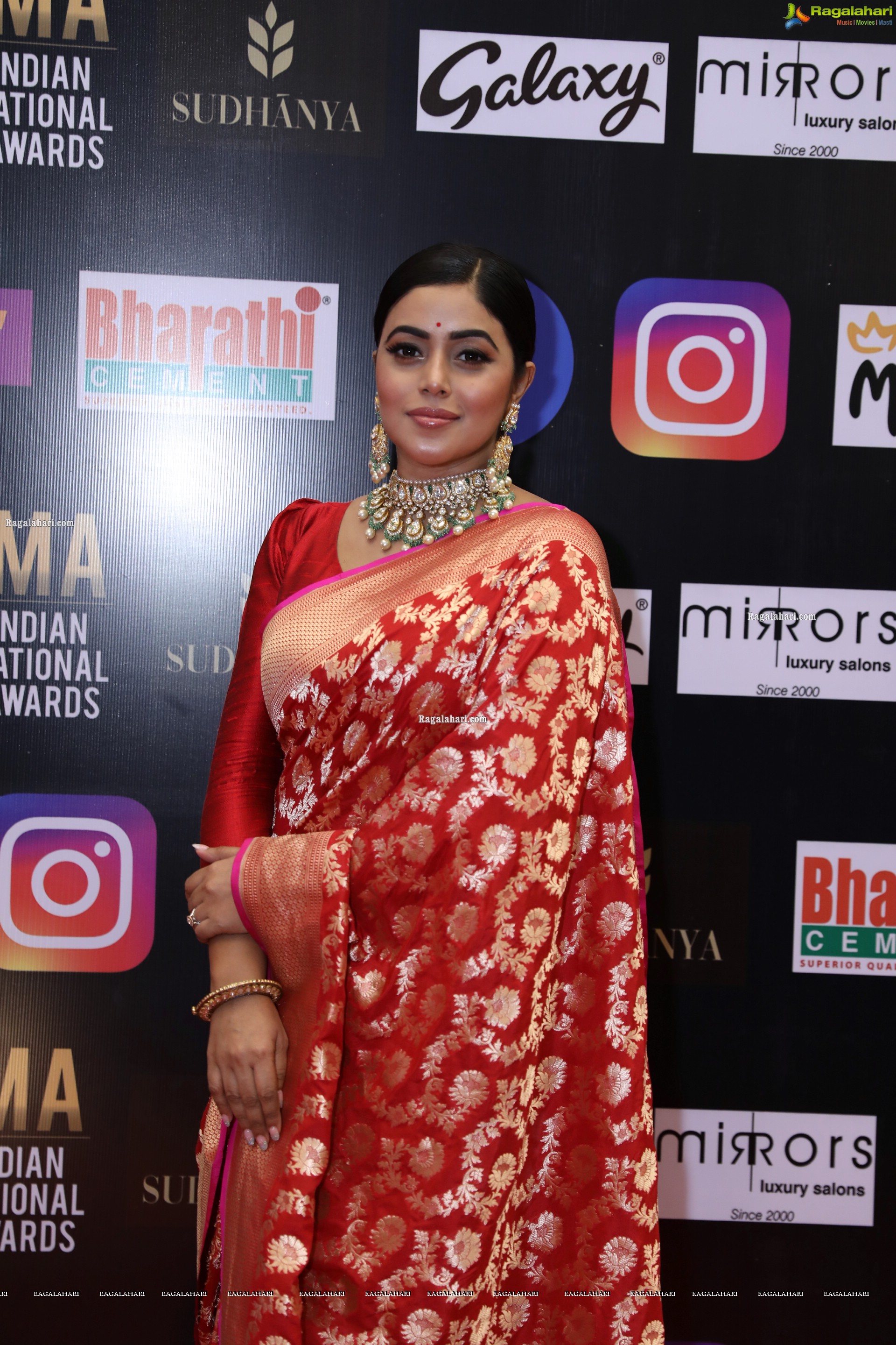 Poorna at SIIMA Awards 2021 Day 2, HD Photo Gallery