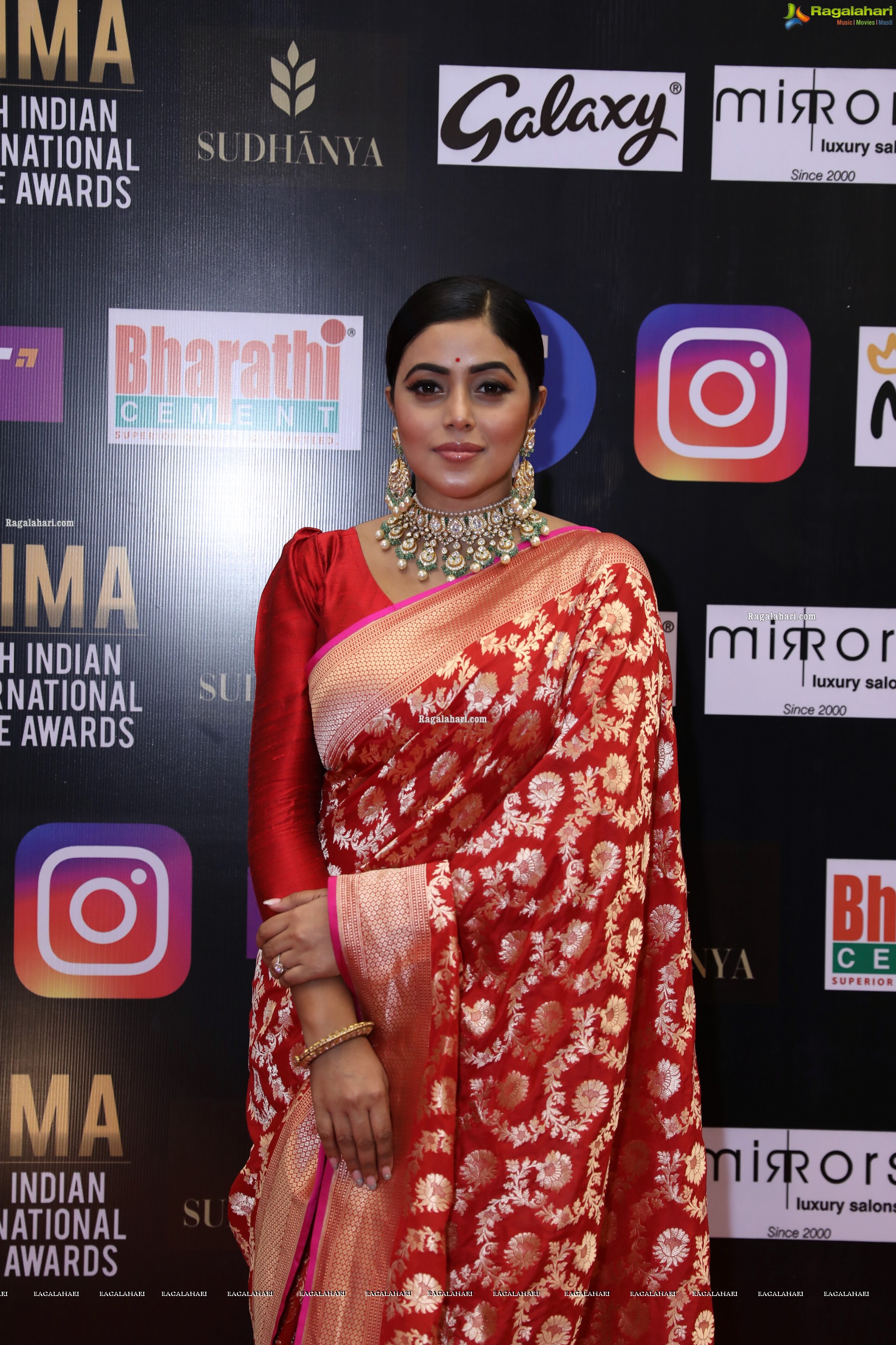 Poorna at SIIMA Awards 2021 Day 2, HD Photo Gallery