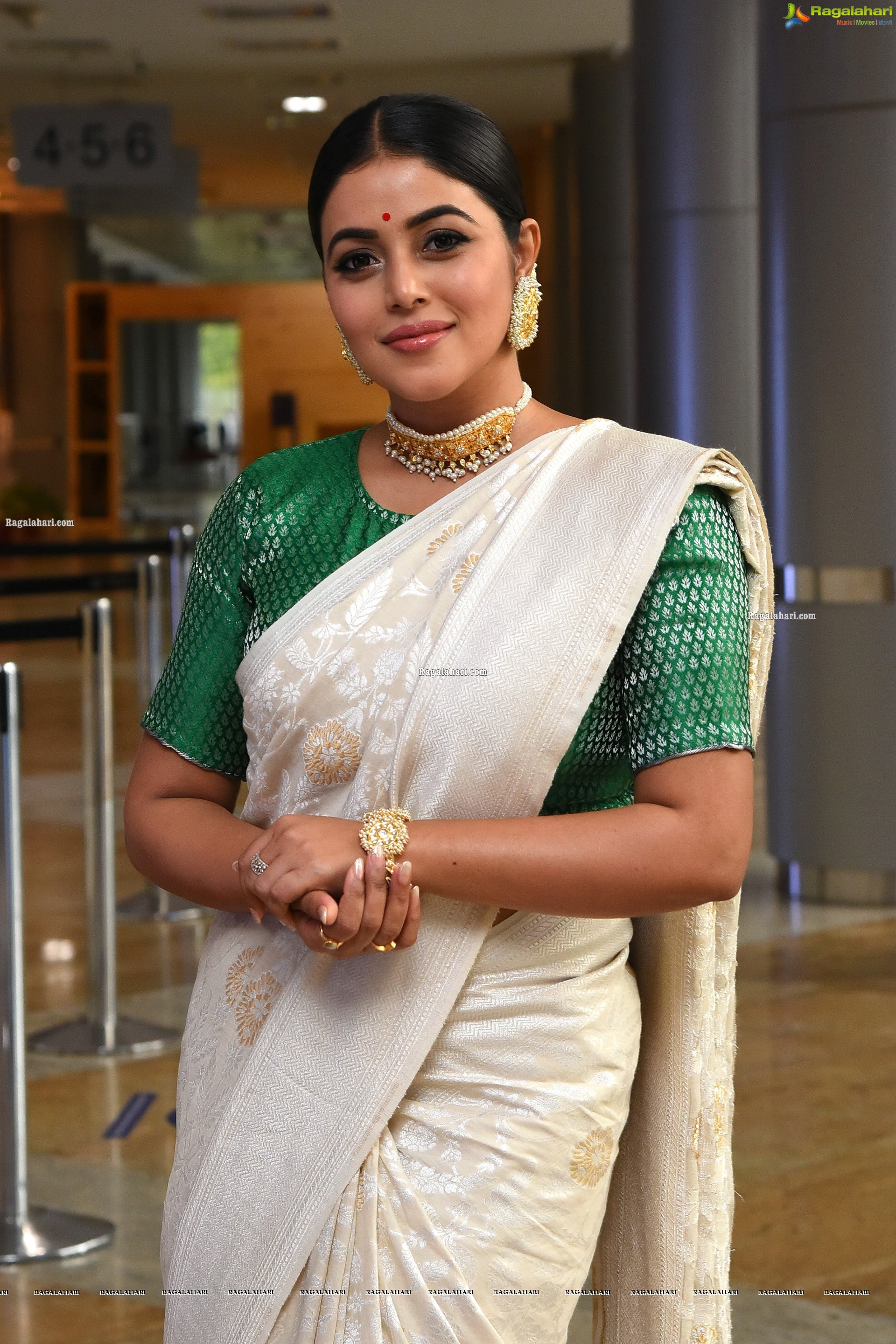 Poorna at Thalaivi Movie Pre-Release Event, HD Photo Gallery