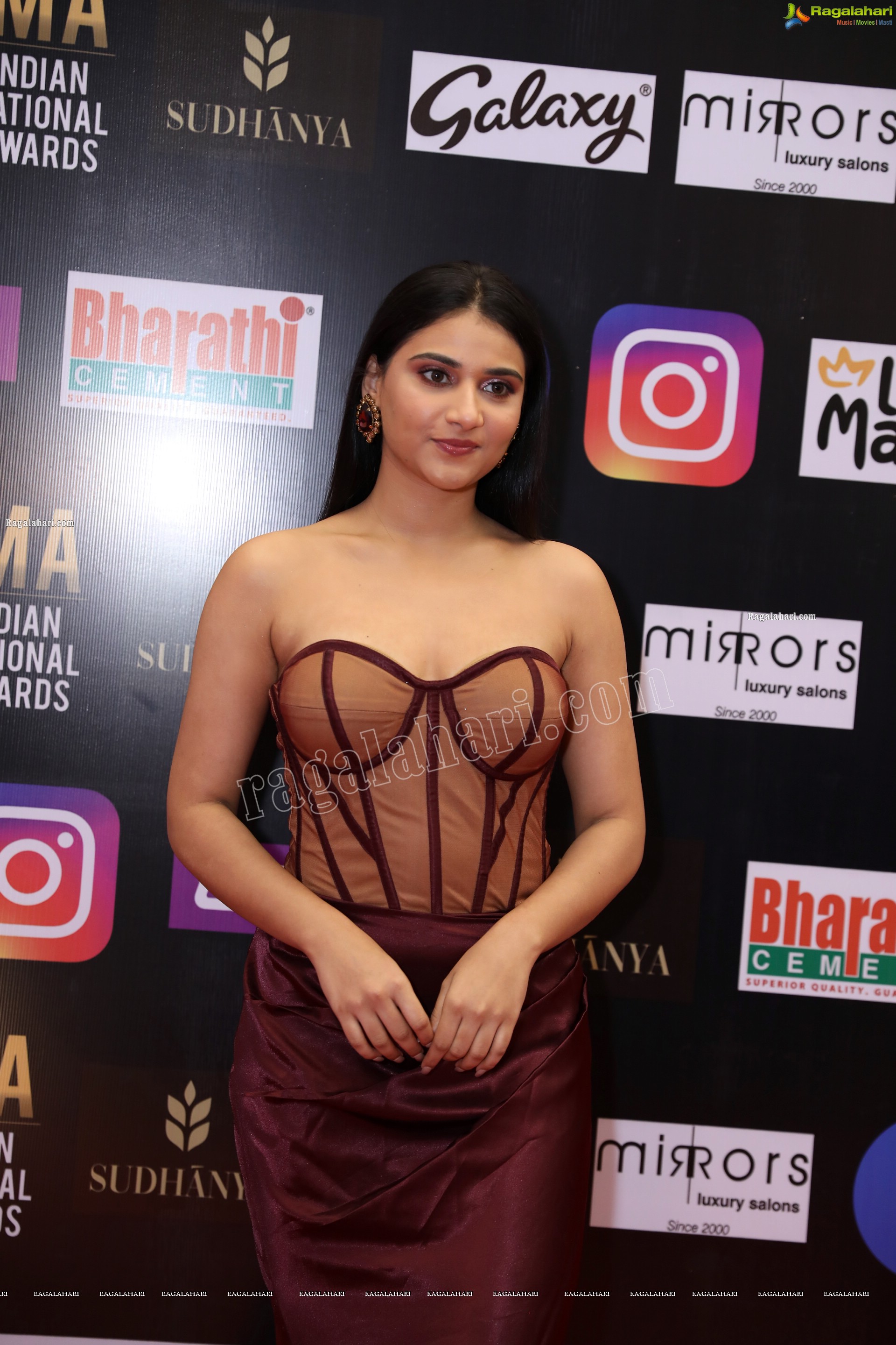 Priya Singh at SIIMA Awards 2021 Day 2, HD Photo Gallery