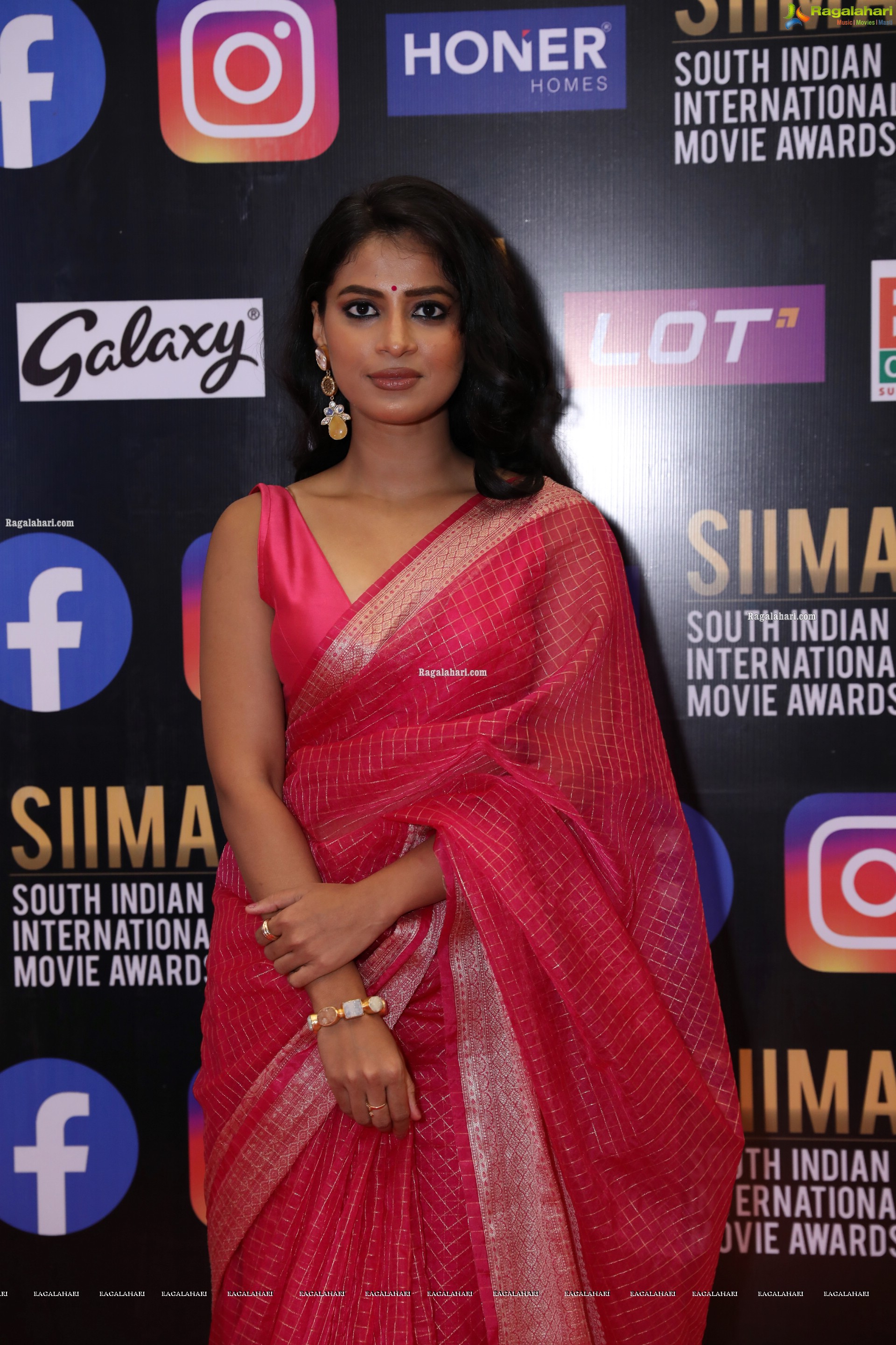 Ramya Krishna at SIIMA Awards 2021 Day 2, HD Photo Gallery