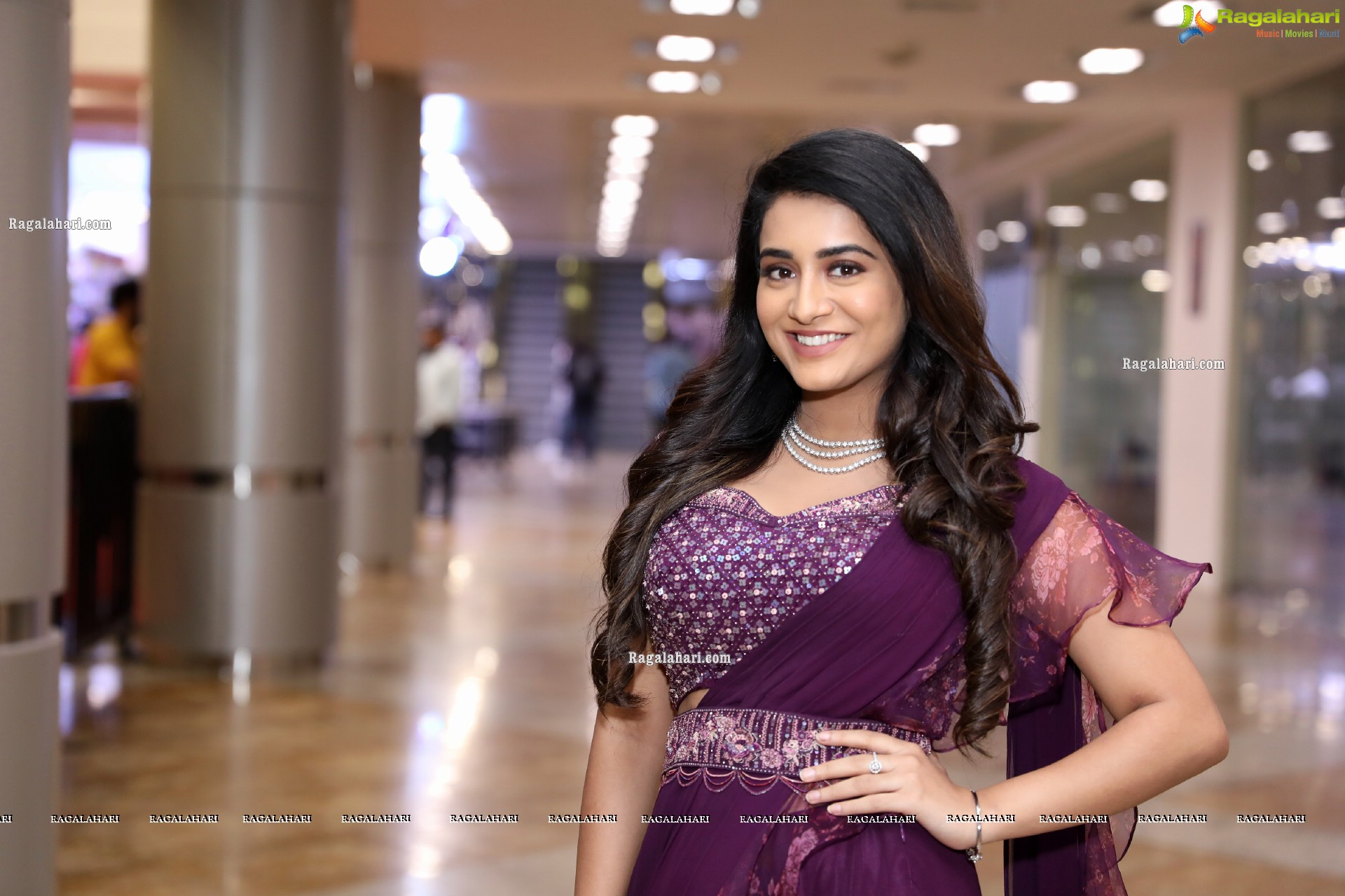 Rashi Singh At SIIMA Awards 2021, HD Photo Gallery