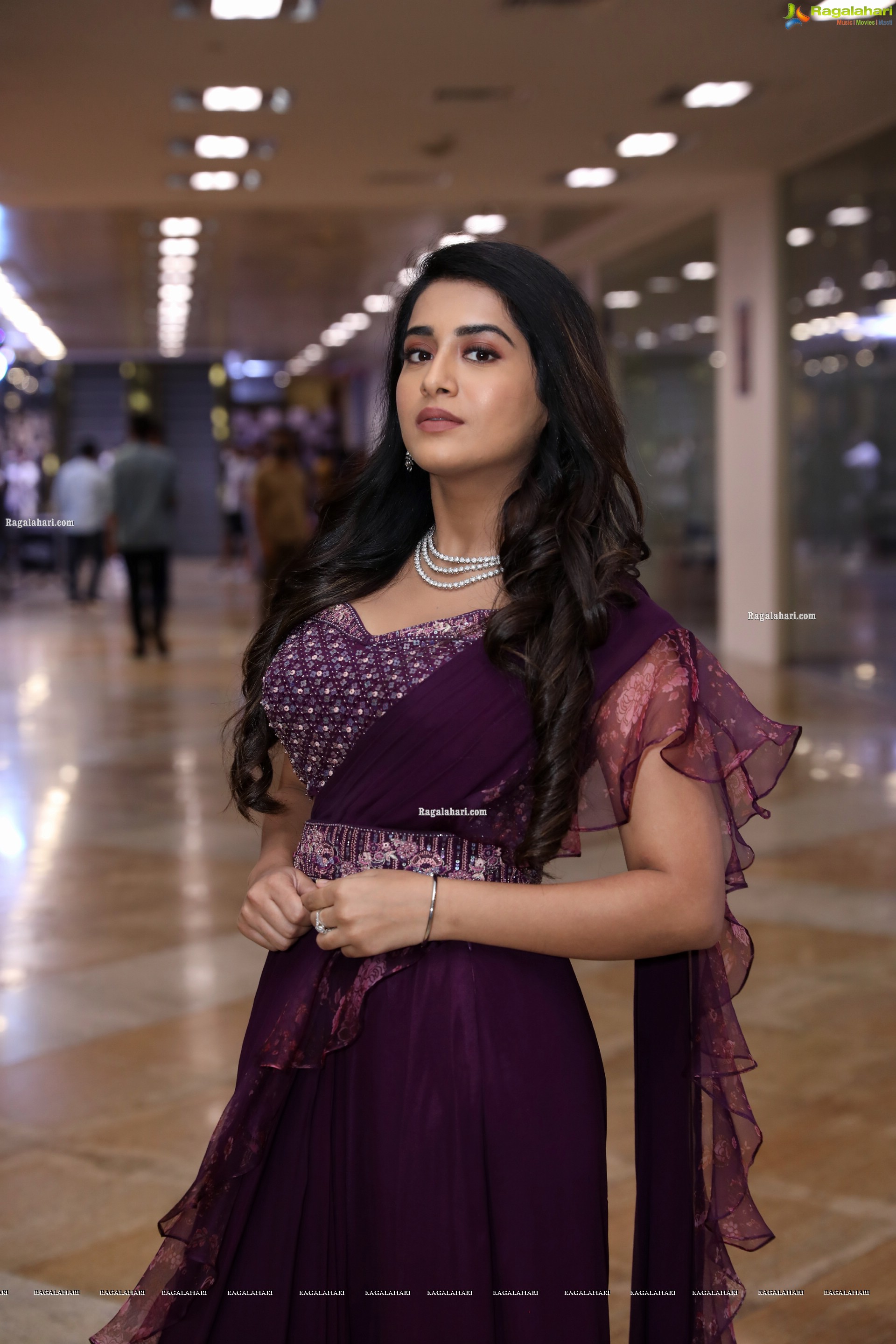 Rashi Singh At SIIMA Awards 2021, HD Photo Gallery