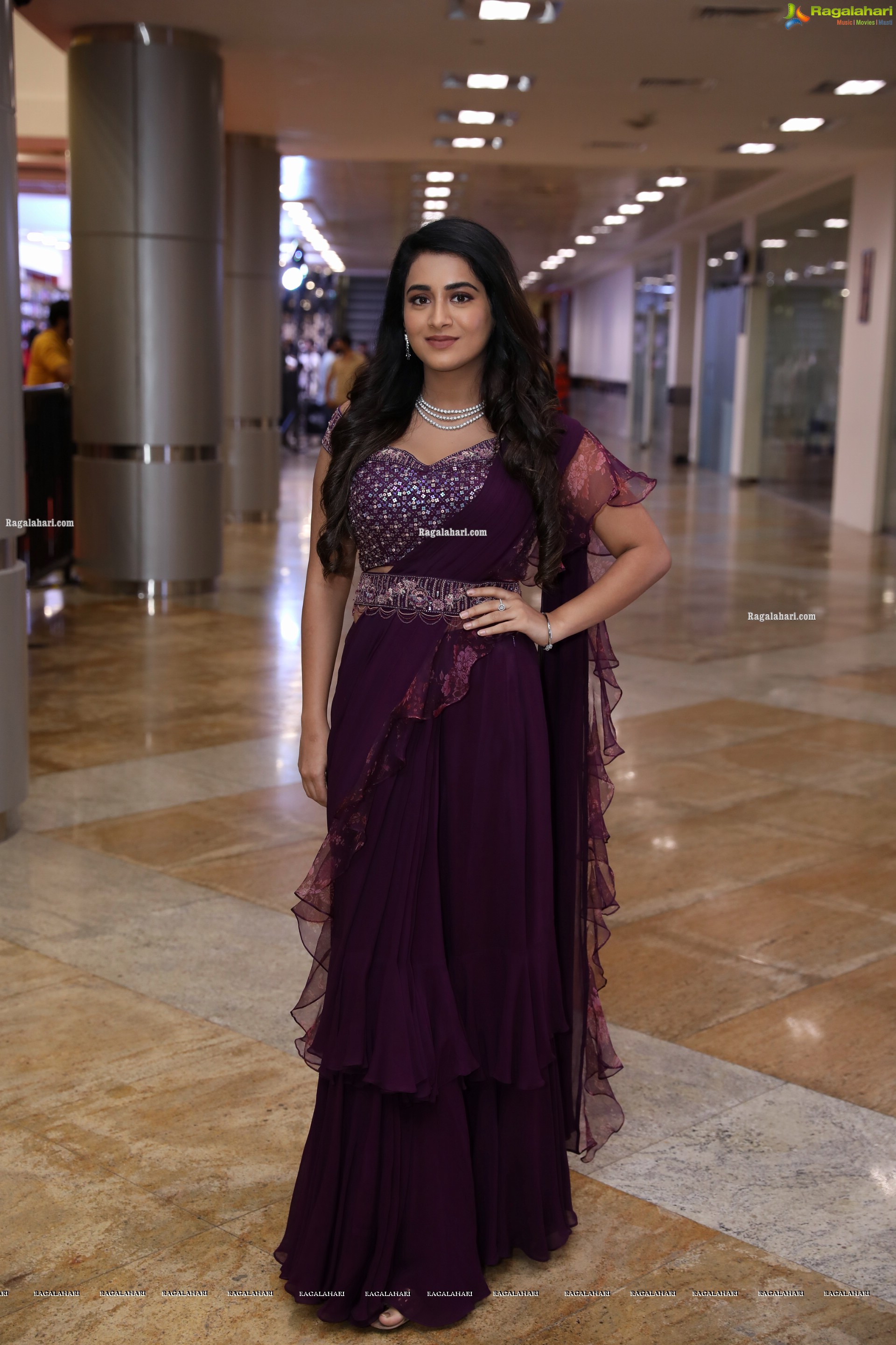 Rashi Singh At SIIMA Awards 2021, HD Photo Gallery