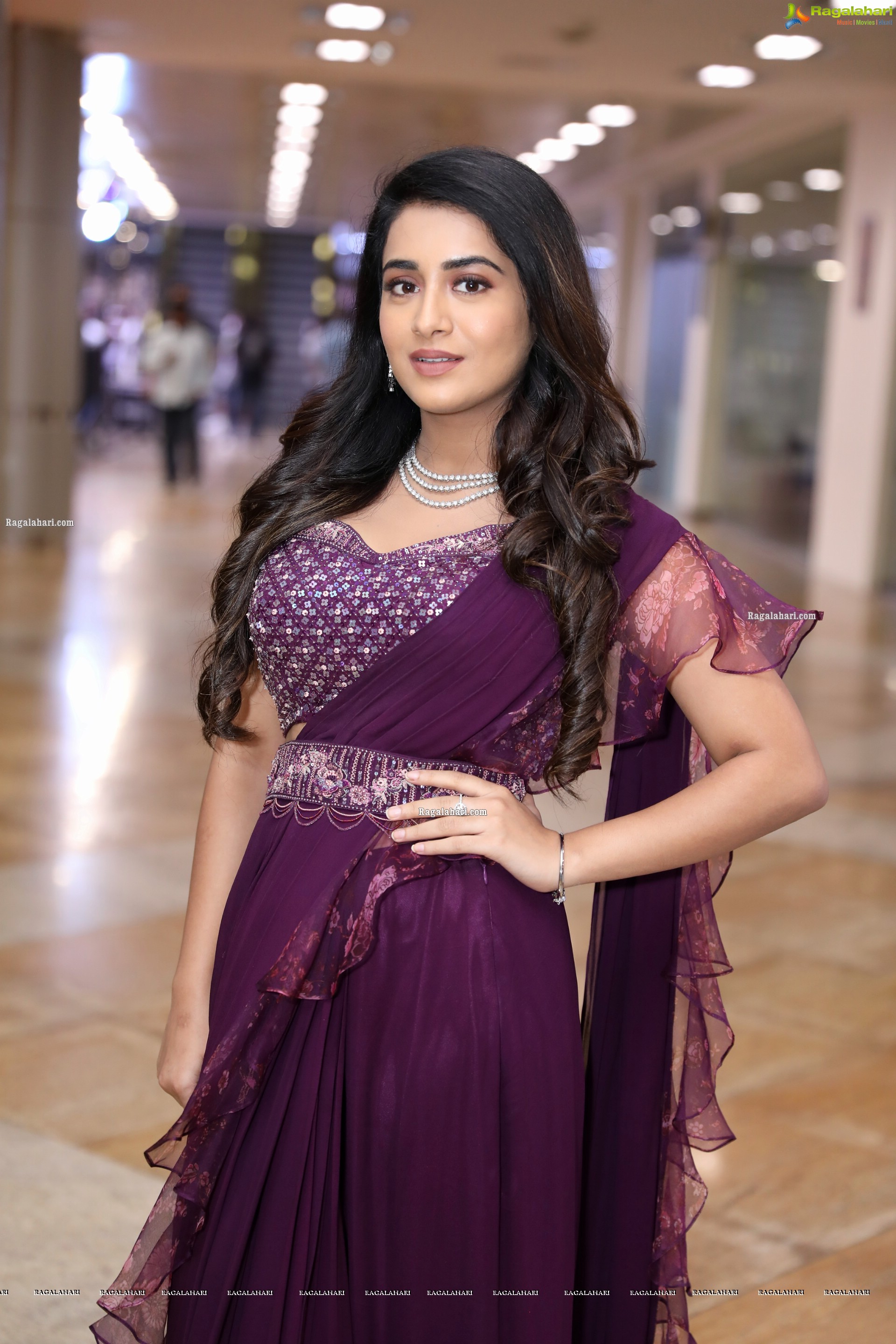 Rashi Singh At SIIMA Awards 2021, HD Photo Gallery