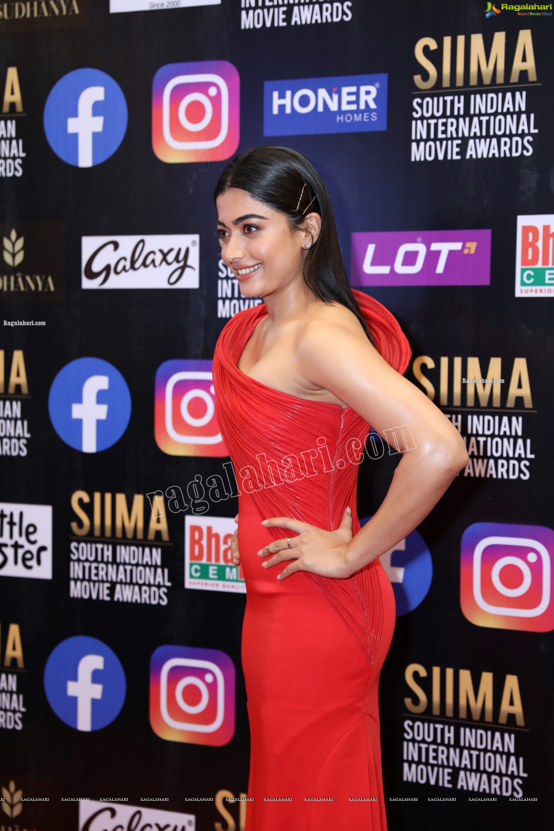 Rashmika Mandanna At SIIMA Awards 2021, HD Photo Gallery