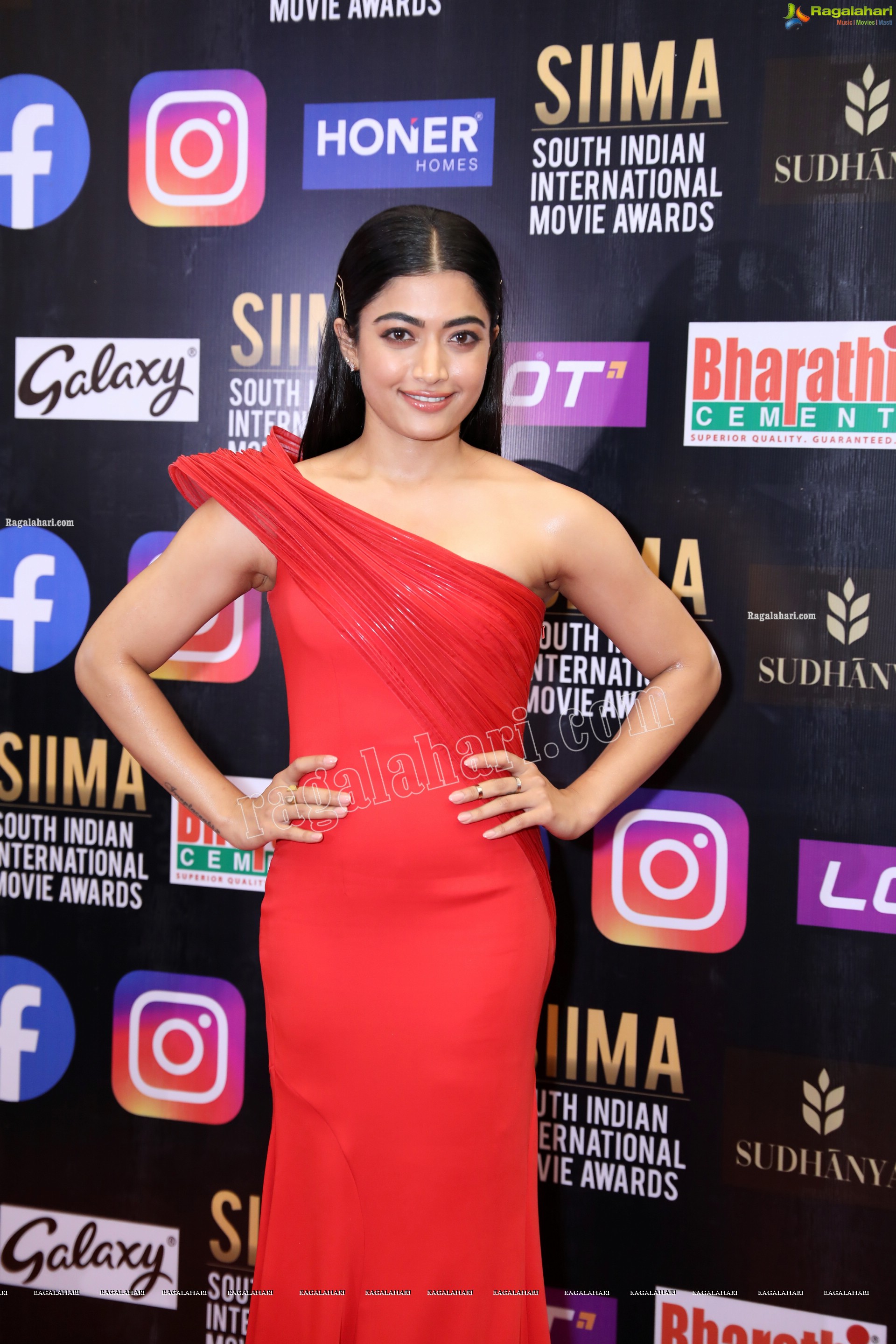 Rashmika Mandanna At SIIMA Awards 2021, HD Photo Gallery