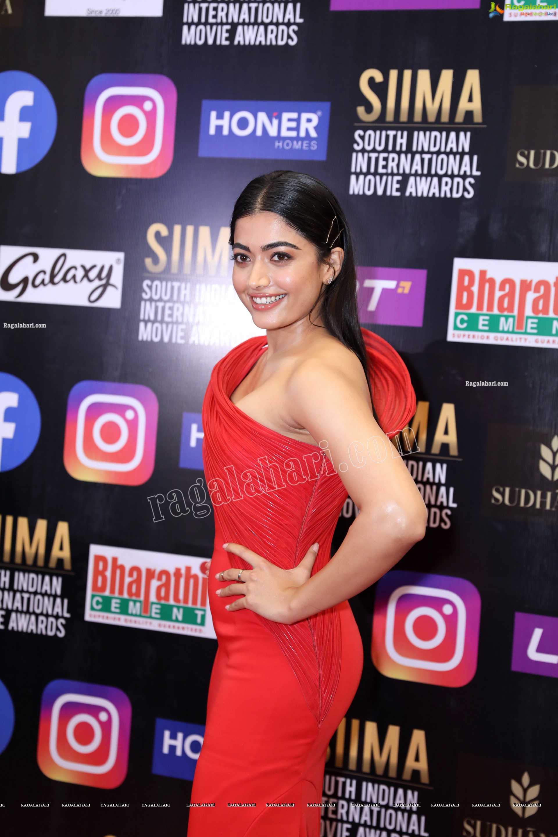 Rashmika Mandanna At SIIMA Awards 2021, HD Photo Gallery