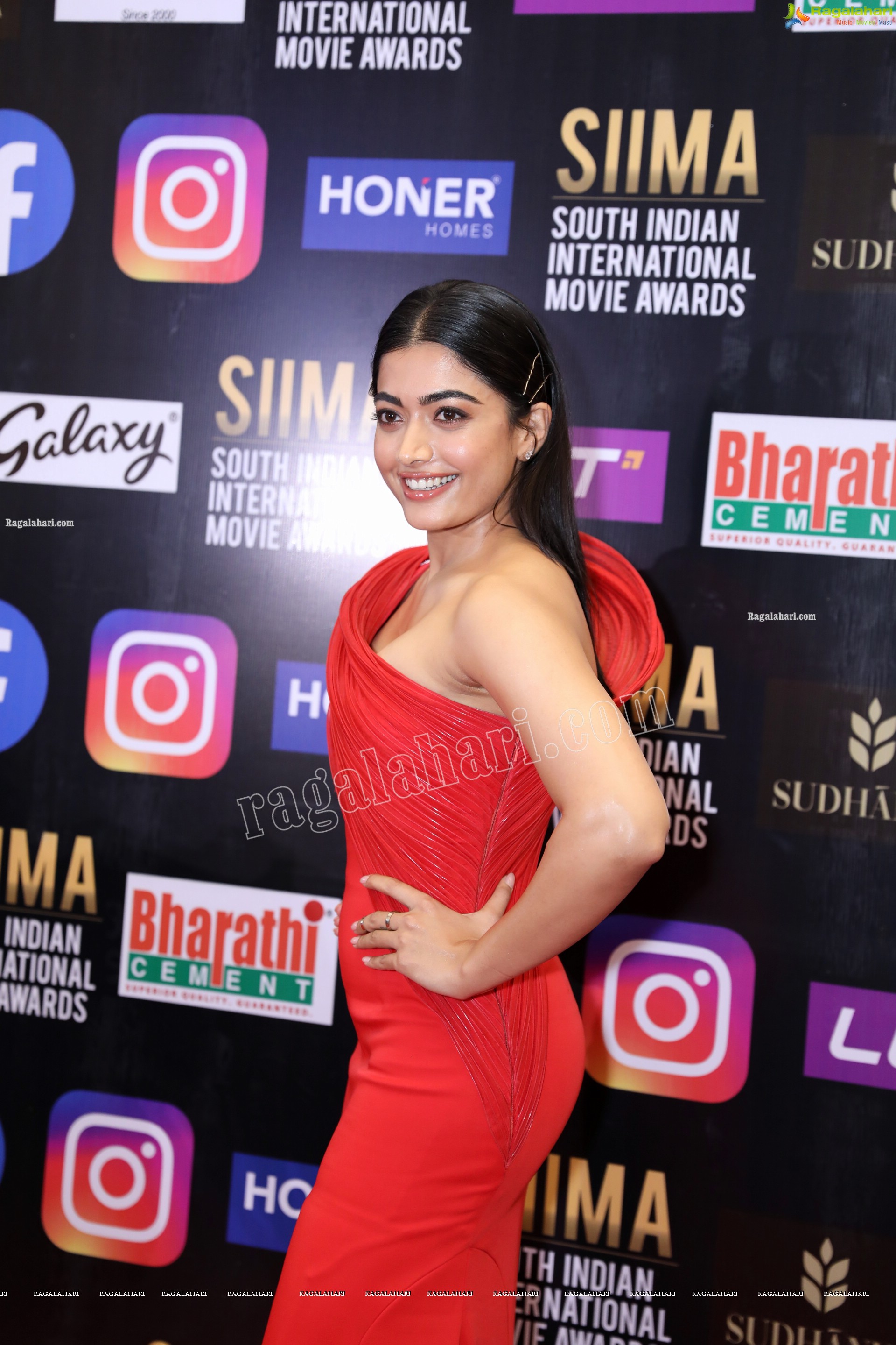 Rashmika Mandanna At SIIMA Awards 2021, HD Photo Gallery