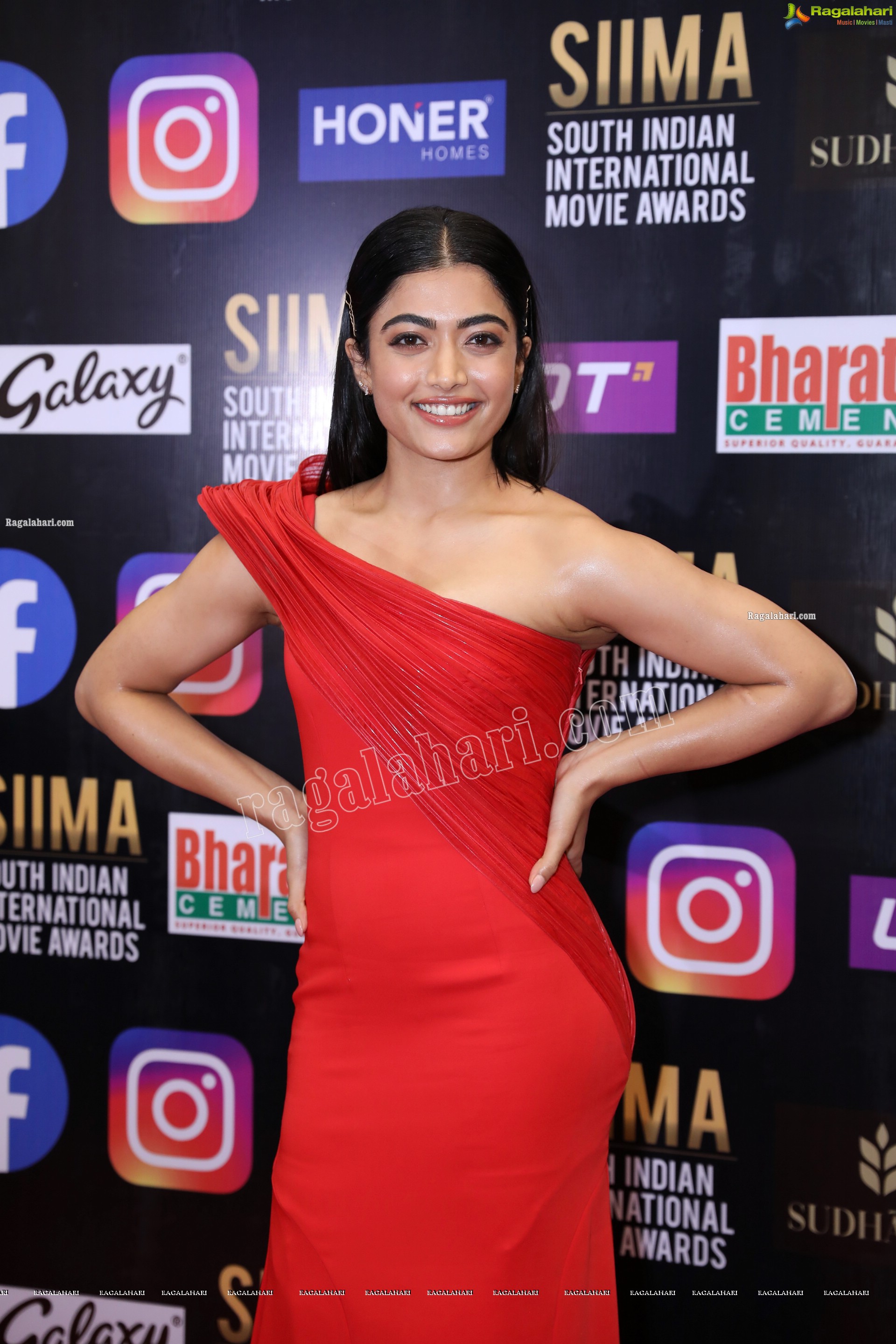 Rashmika Mandanna At SIIMA Awards 2021, HD Photo Gallery