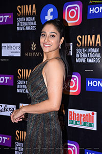 Regina Cassandra at SIIMA Awards 2021