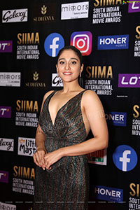 Regina Cassandra at SIIMA Awards 2021