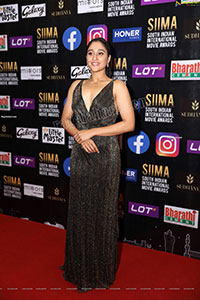 Regina Cassandra at SIIMA Awards 2021