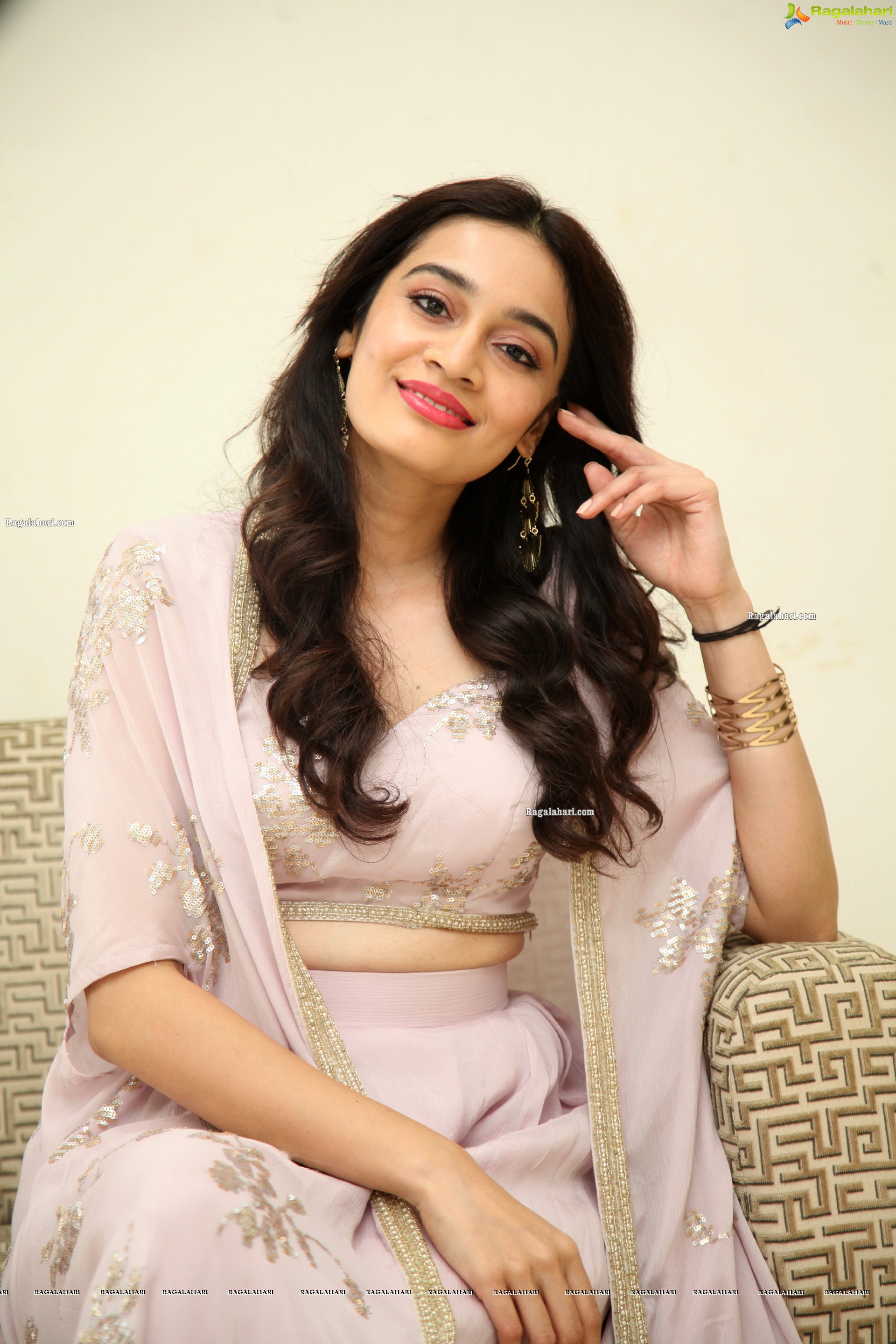 Saathvika Raj at Neetho Movie Trailer Launch, HD Photo Gallery