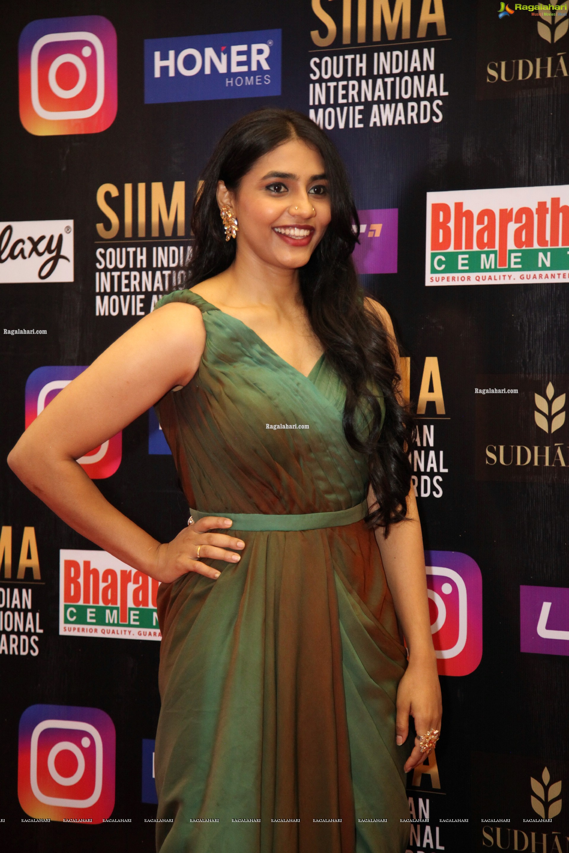 Sapthami Gowda at SIIMA Awards 2021, HD Photo Gallery