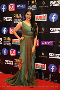 Sapthami Gowda at SIIMA Awards 2021