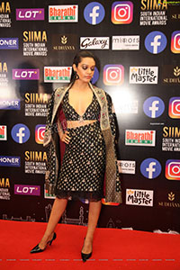 Sarah Harish at SIIMA Awards 2021