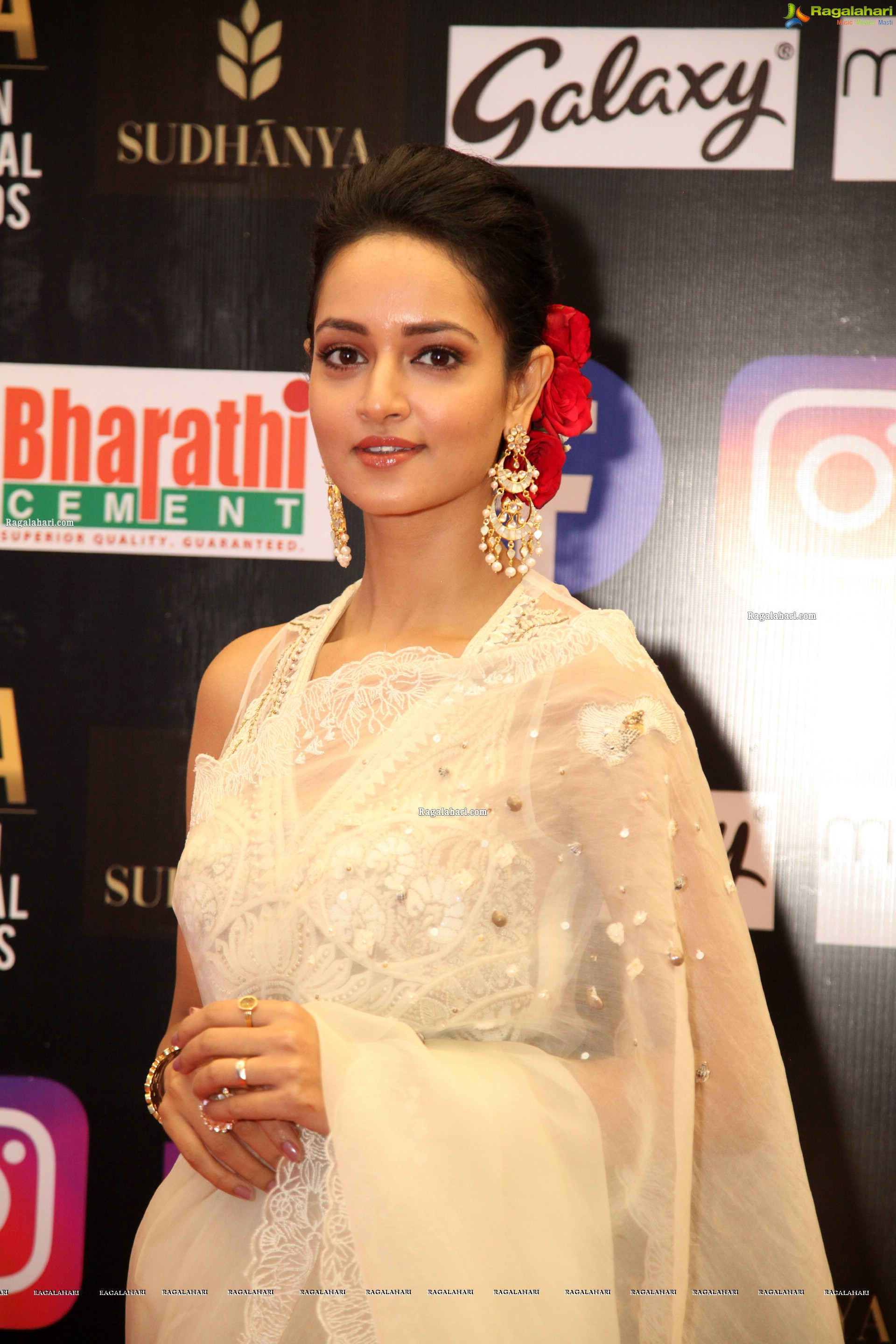 Shanvi Srivastava At SIIMA Awards 2021, HD Photo Gallery