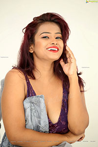 Shilpa Nayak at Honey Trap Movie Press Meet