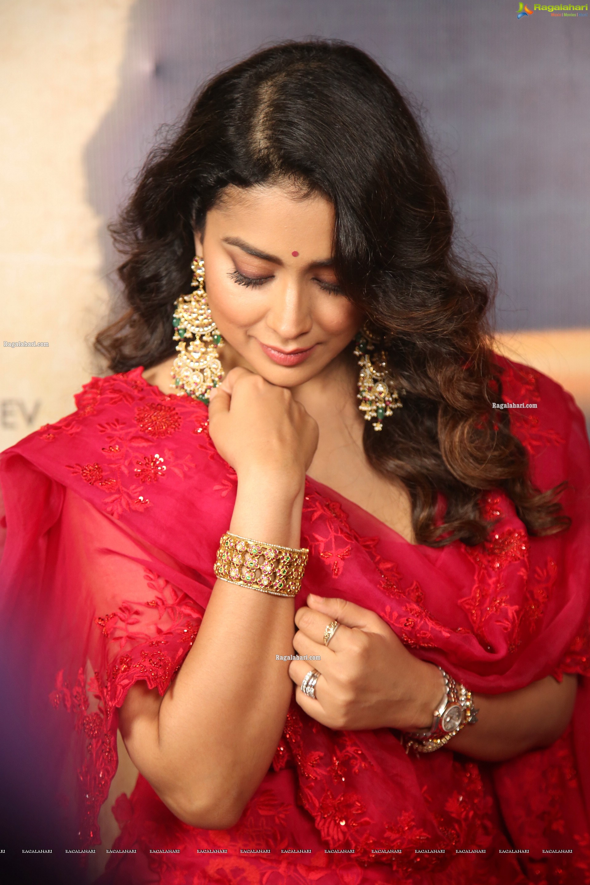 Shriya Saran Stills at Gamanam Movie Press Meet, HD Gallery