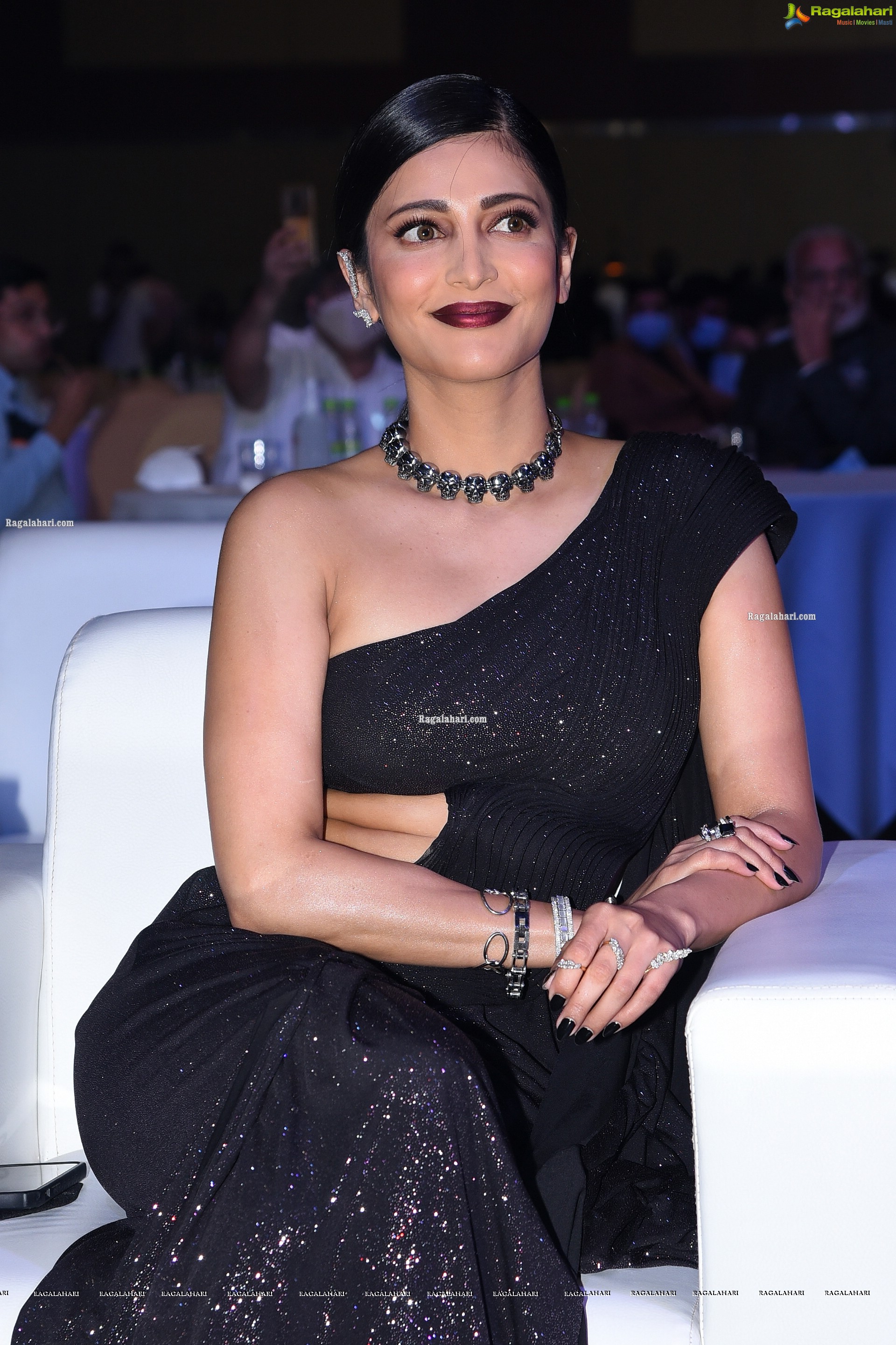 Shruti Haasan at Times Business Awards 2021 Hyderabad, HD Photo Gallery