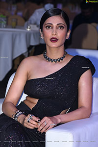 Shruti Haasan at Times Business Awards 2021 Hyderabad