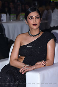 Shruti Haasan at Times Business Awards 2021 Hyderabad