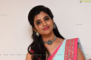 Shyamala at Gully Rowdy Movie Pre-Release Event