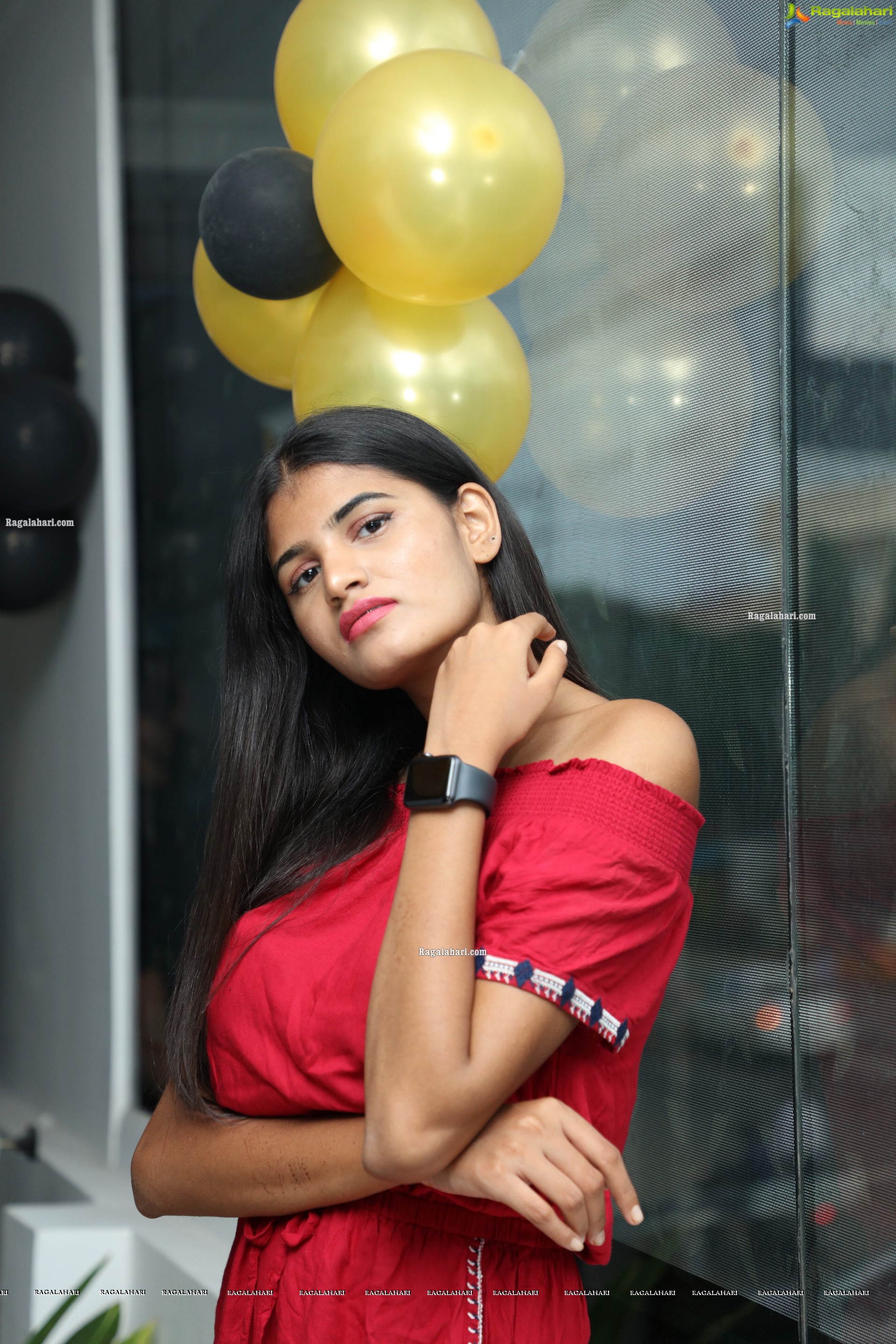 Sindhu Manthri Latest Photoshoot Stills, HD Photo Gallery