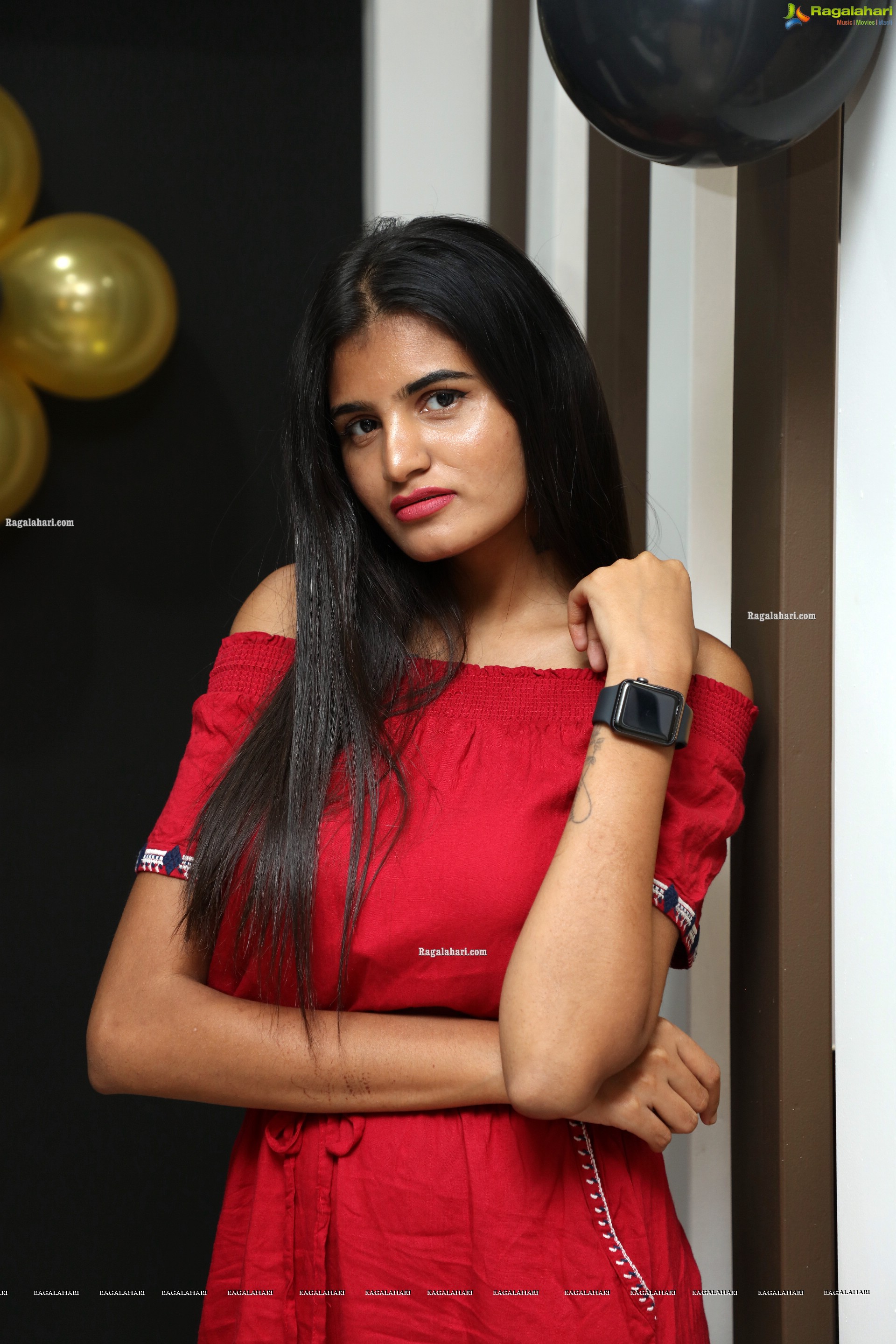 Sindhu Manthri Latest Photoshoot Stills, HD Photo Gallery