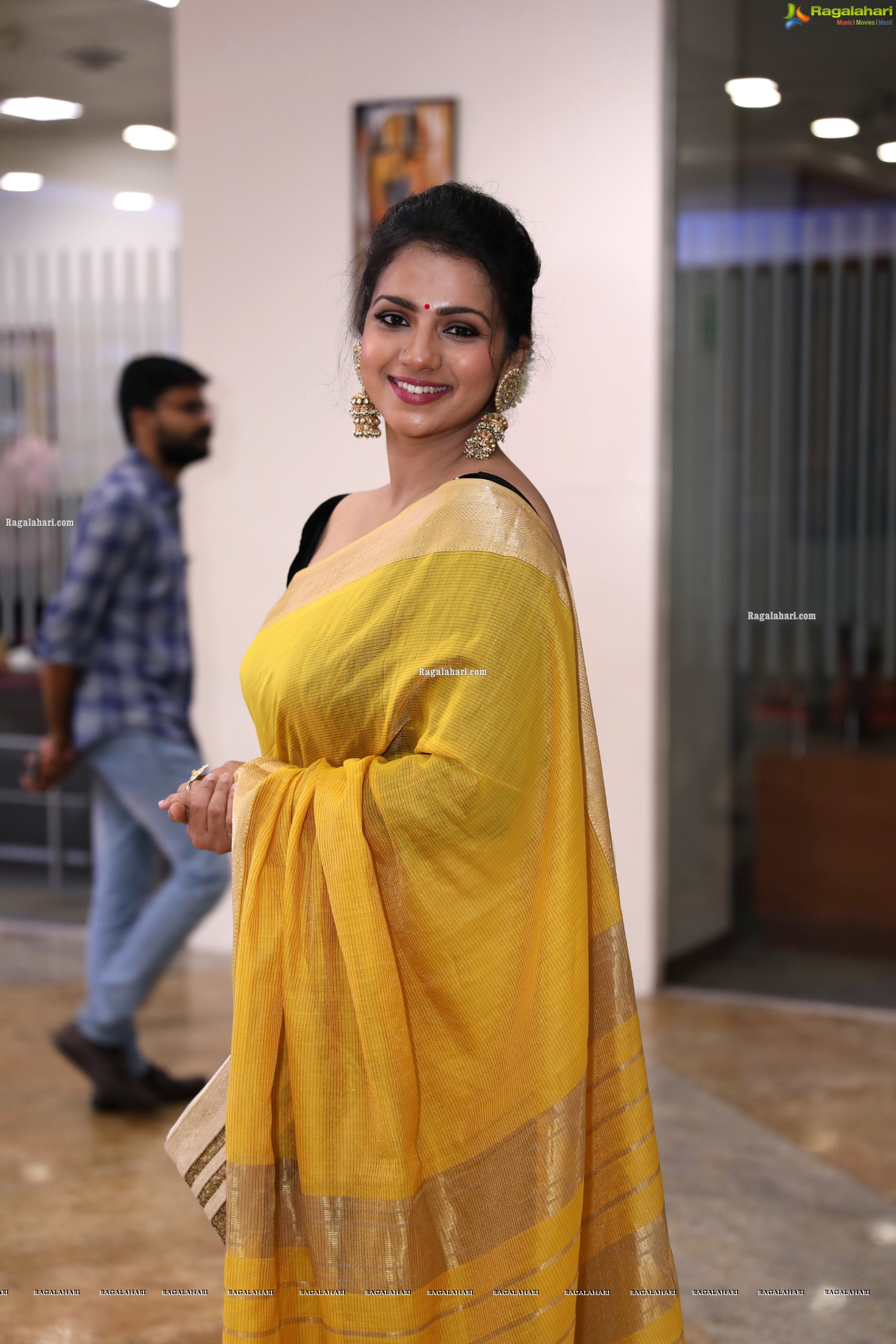 Sruthi Hariharan at SIIMA Awards 2021 Day 2, HD Photo Gallery