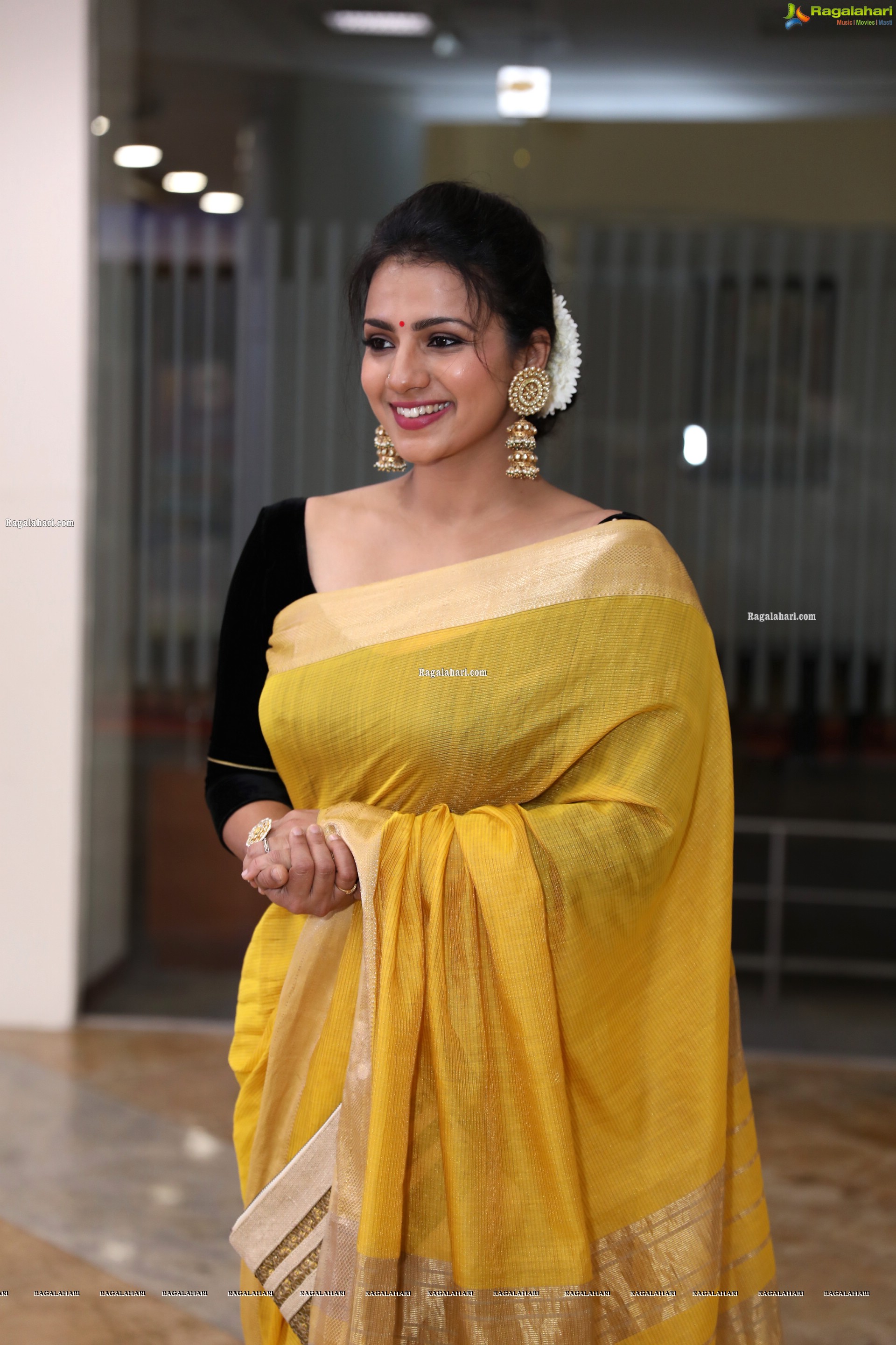 Sruthi Hariharan at SIIMA Awards 2021 Day 2, HD Photo Gallery