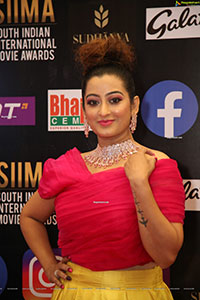 Tejaswini Prakash at SIIMA Awards 2021