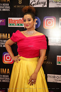 Tejaswini Prakash at SIIMA Awards 2021