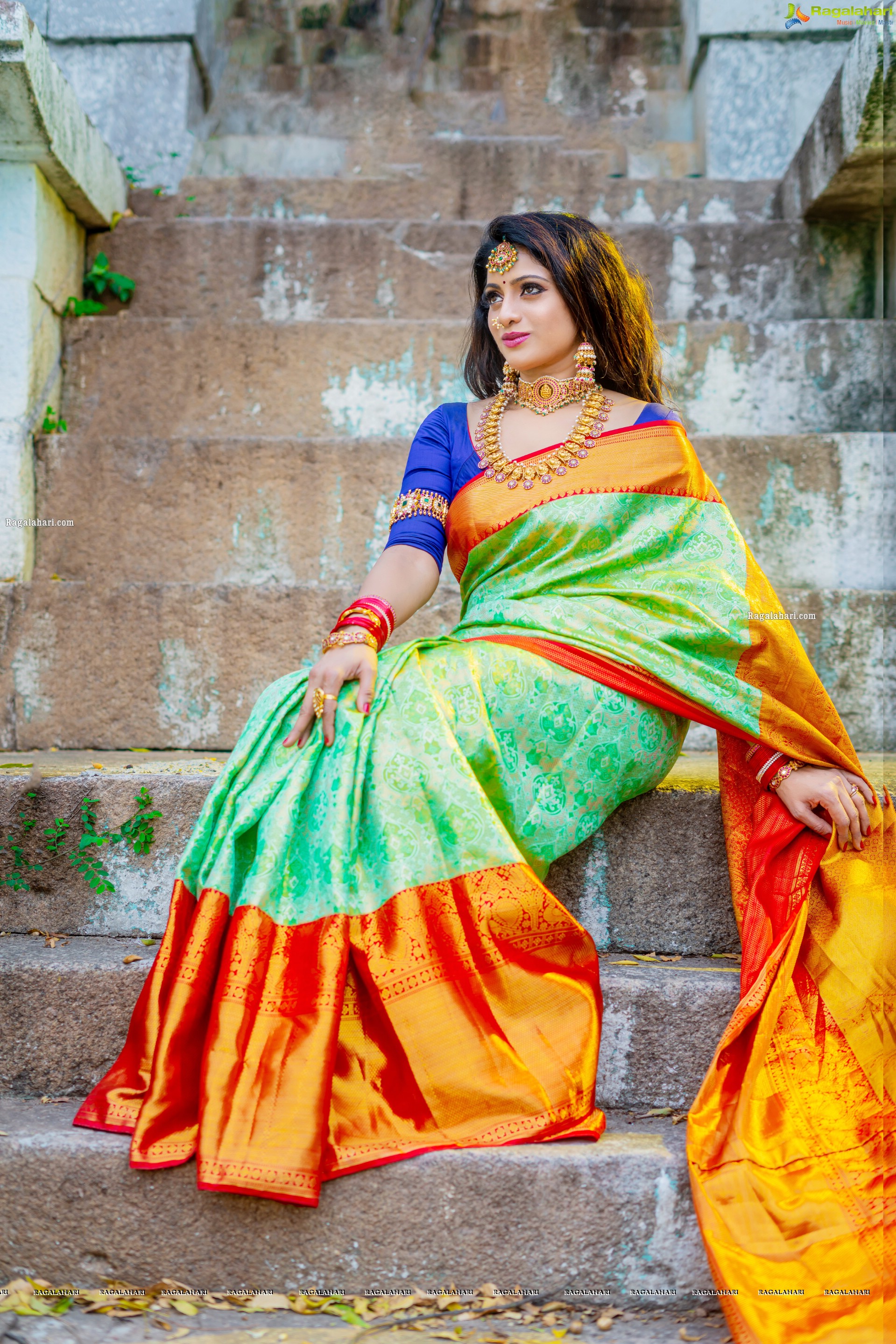 Udaya Bhanu Latest Photoshoot in Green Silk Saree, HD Gallery