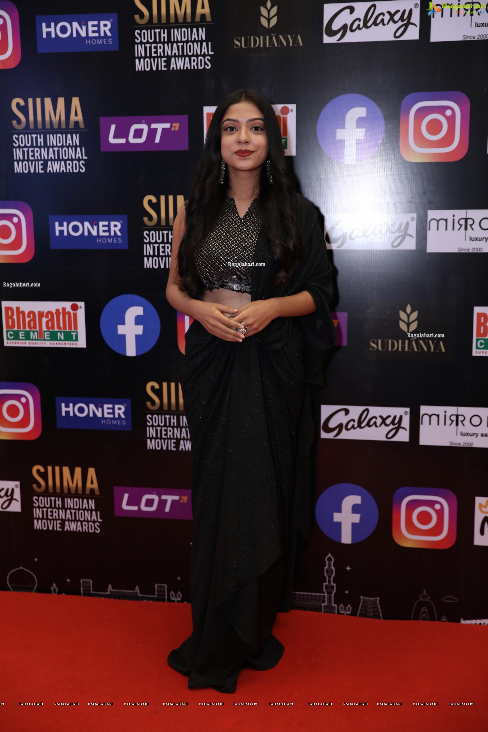 Varsha Bollamma at SIIMA Awards 2021 Day 2, HD Photo Gallery