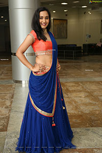 Vennela Amiga Stills in Blue and Orange Designer Lehenga