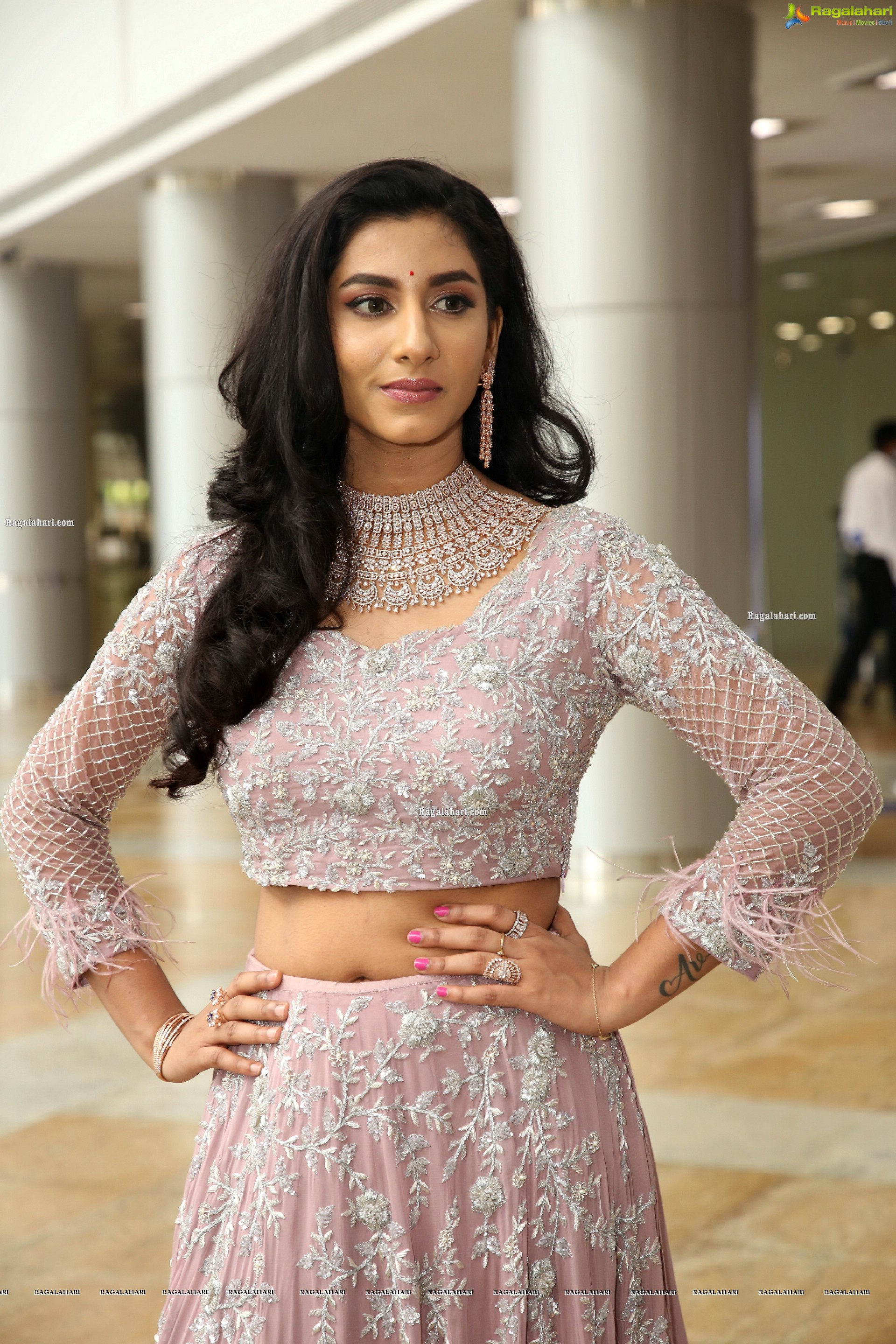 Vishnupriya Bhimeneni Stills in Pastel Pink Lehenga Choli, HD Gallery