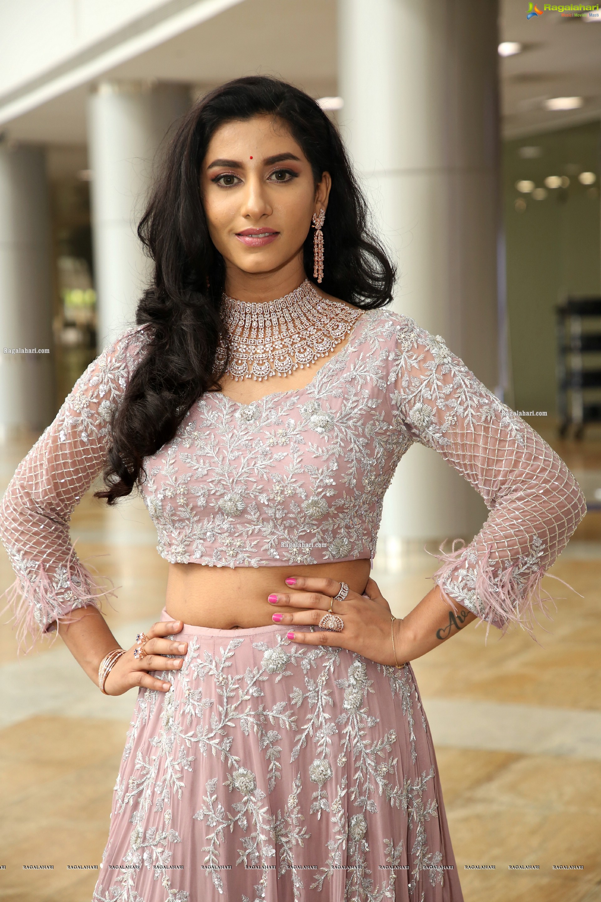 Vishnupriya Bhimeneni Stills in Pastel Pink Lehenga Choli, HD Gallery