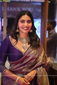 Aishwarya Lekshmi at Ponniyin Selvan I Pre-Release Event