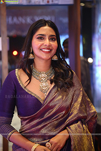 Aishwarya Lekshmi at Ponniyin Selvan I Pre-Release Event