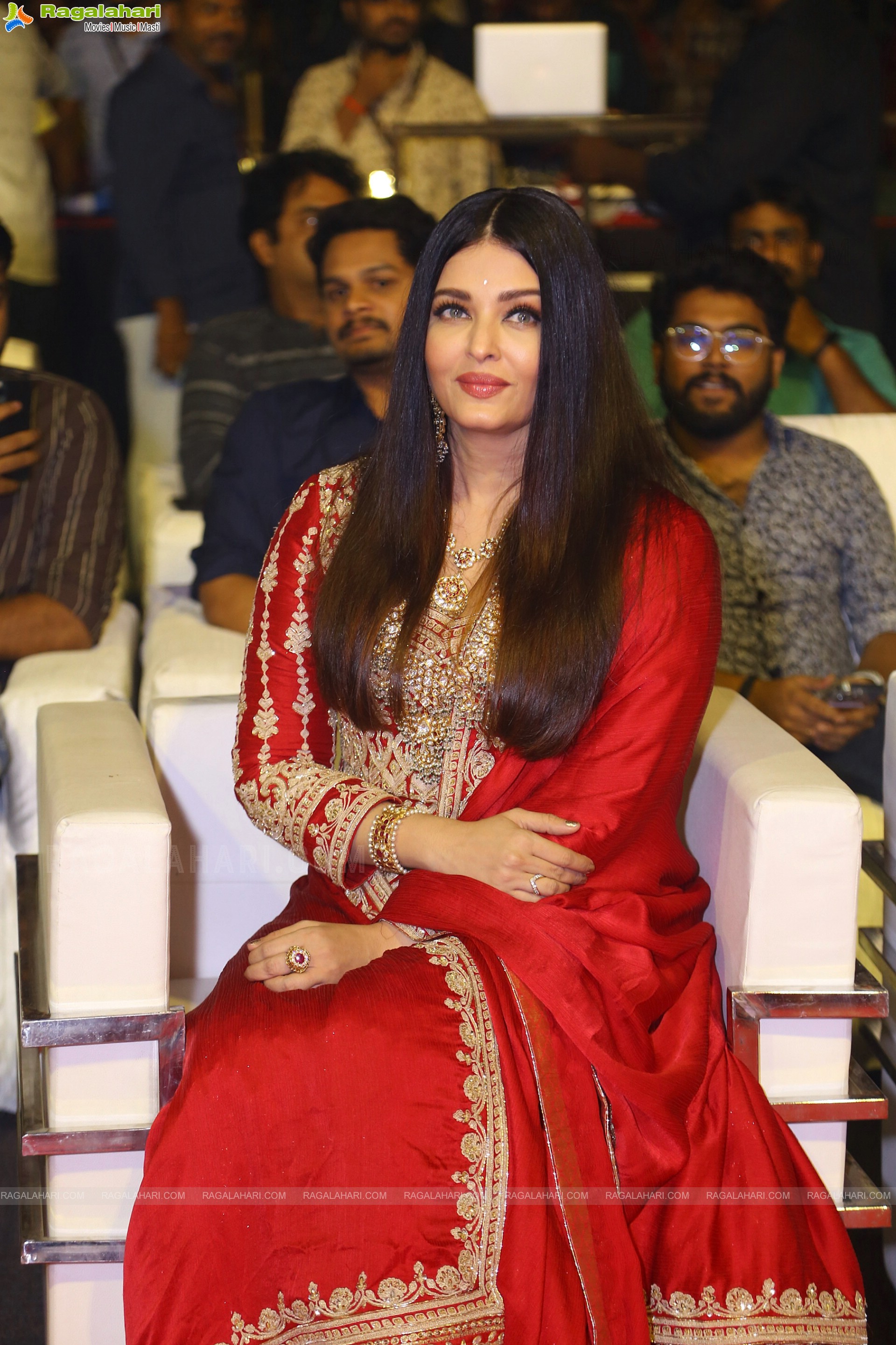 Aishwarya Rai at Ponniyin Selvan - I Movie Pre-Release Event, HD Photo Gallery