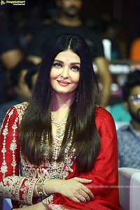 Aishwarya Rai at Ponniyin Selvan I Pre-Release Event