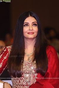 Aishwarya Rai at Ponniyin Selvan I Pre-Release Event