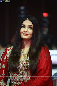 Aishwarya Rai at Ponniyin Selvan I Pre-Release Event