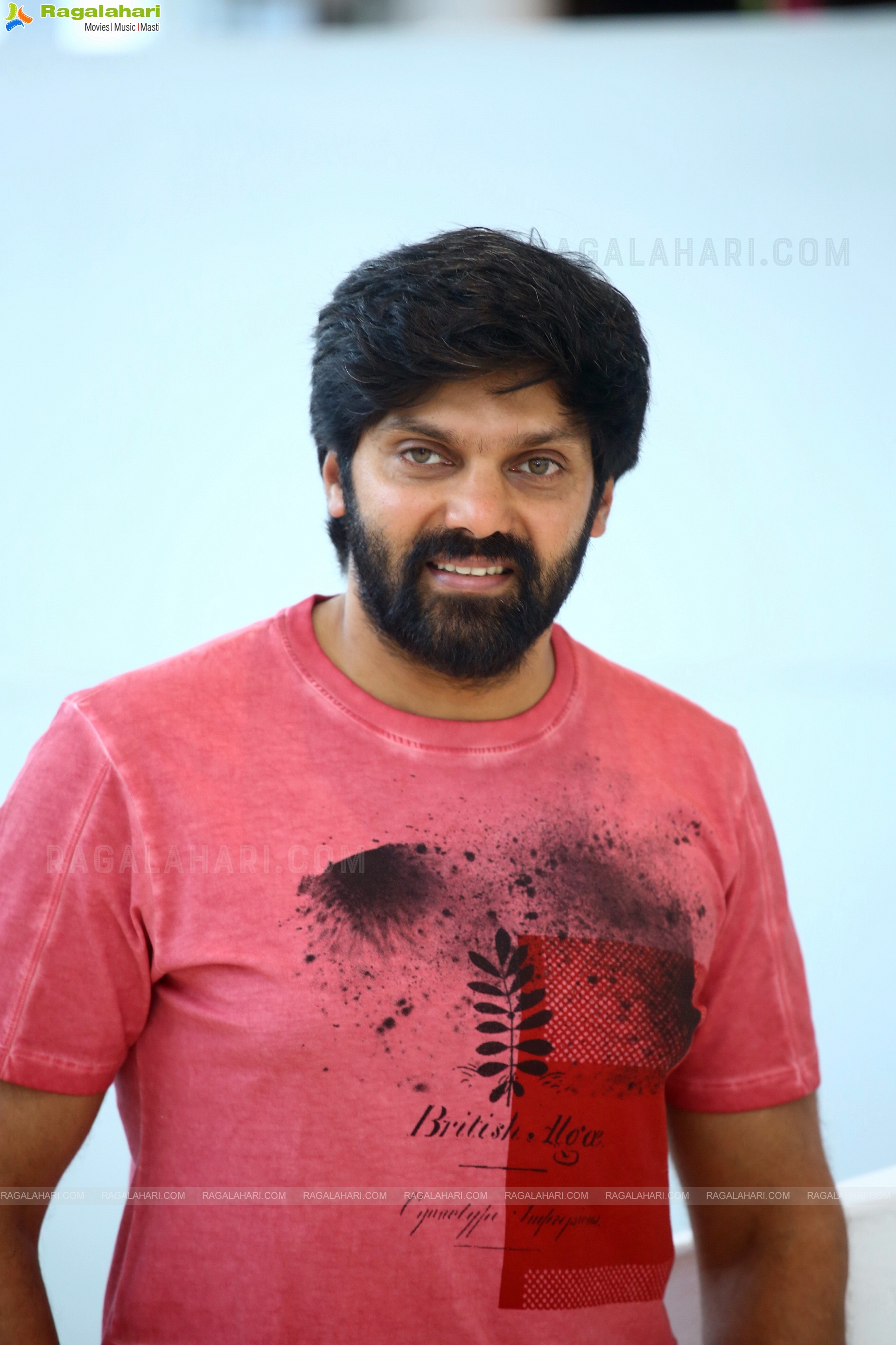 Arya at Captain Movie interview, HD Photo Gallery