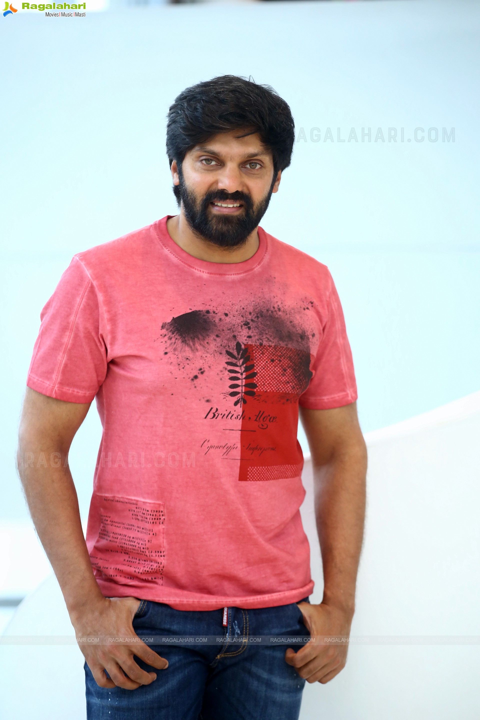 Arya at Captain Movie interview, HD Photo Gallery