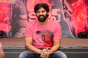 Arya at Captain Movie interview