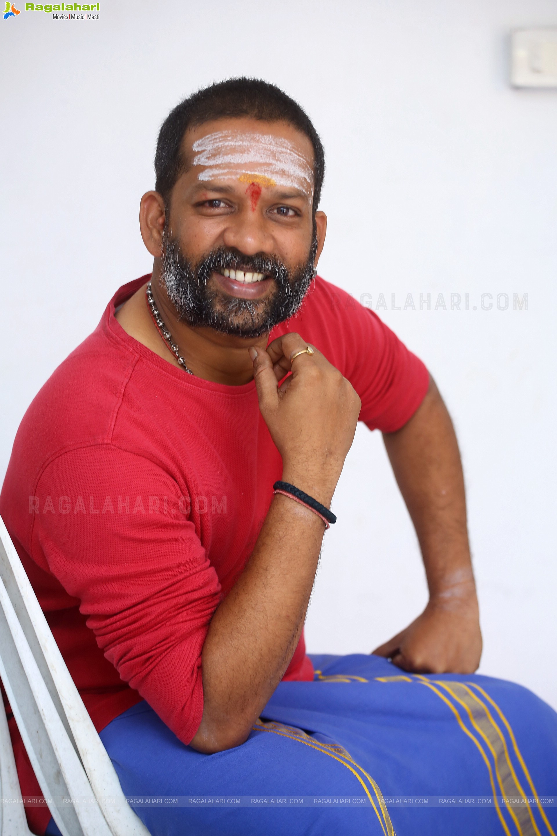 Baba Bhaskar at Nenu Meeku Baaga Kavalsinavaadini Movie Interview